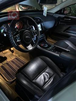 جاكوار XE